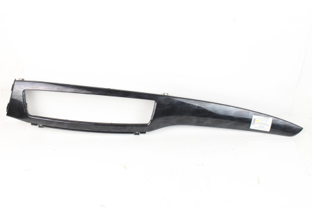 Накладка торпедо центральна (дефлектори) Mitsubishi Lancer 9 (CSA) 2003-2009 MR647640 (72398)