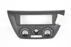 Накладка під магнітолу і клімат Mitsubishi Lancer 9 (CSA) 2003-2009 MR633495 (72399)