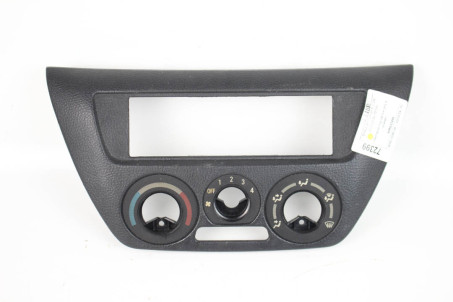 Накладка під магнітолу і клімат Mitsubishi Lancer 9 (CSA) 2003-2009 MR633495 (72399)