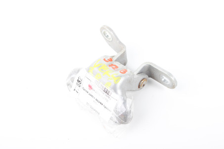 Петля двері задньої правої верх Toyota Corolla Verso 2004-2009 687500F010 (72882)