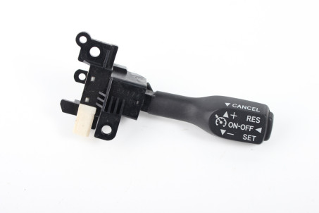 Перемикач круїз контролю Toyota Corolla Verso 2004-2009 8463208021 (73530)