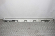 Накладка поріга права Toyota Corolla Verso 2004-2009 758510F010 (73622)