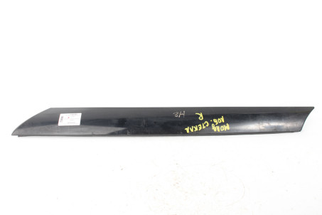 Молдинг стекла лобового правый Kia Soul (AM) 2008–2013 861802K000 (73996)