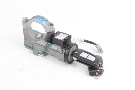 Замок запалювання 15- МКПП Nissan Juke (YF15) 2010-2019 D8700BA60B (74011)