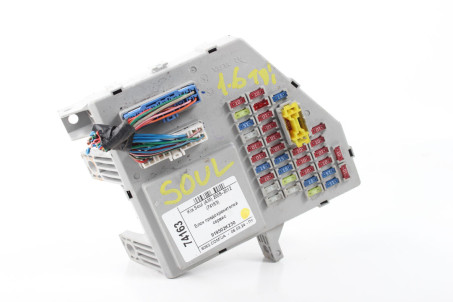 Блок предохранителей сервис Kia Soul (AM) 2008–2013 919502K230 (74163)