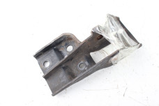 Кронштейн подушки двигуна передній 1.5 МКПП Toyota Yaris USA 2006-2009 седан 1231321040 (74500)