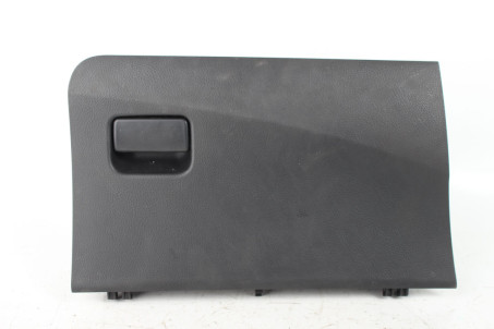 Бардачок чорний Toyota Yaris USA 2006-2009 седан 5555052170B0 (74523)