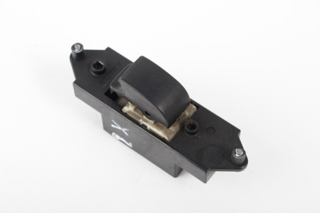 Кнопка склопідіймача одиночна Mitsubishi Lancer X (CY) 2007-2013 MR587944 (74564)