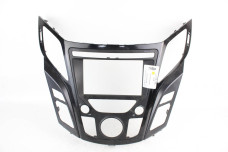 Накладка монитора Hyundai I40 2012-2019 847413Z340YHG (74584)