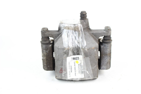 Супорт передній лівий Toyota Prius (ZVW51) 2015-2018 4775047060 (74623)