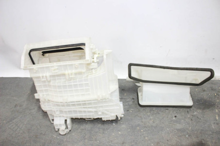 Корпус печі RH Toyota Prius (ZVW51) 2015-2018 8713058101 (74637)