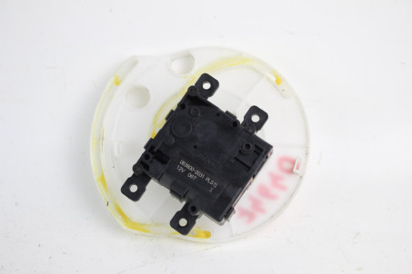 Кроковий двигун пічки Toyota Prius (ZVW51) 2015-2018 8710658050 (74640)