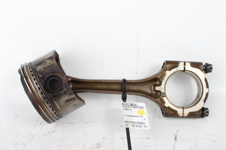 Поршень з шатуном 1.4 Toyota Corolla E12 (E120) 2000-2006 1320109130+1310122051 (74671)