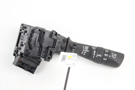 Перемикач підрульовий правий Toyota Prius (ZVW51) 2015-2018 8465242160 (74693)