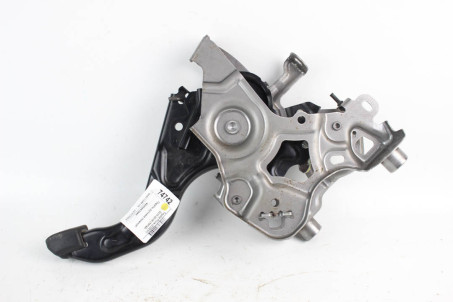 Педаль ручника Toyota Prius (ZVW51) 2015-2018 4625047040 (74742)