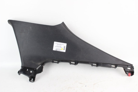 Накладка стійки задня права верхня Toyota Prius (ZVW51) 2015-2018 6247047120C0 (74755)