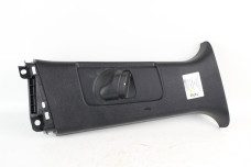 Накладка стійки центральної лівої верхня Toyota Prius (ZVW51) 2015-2018 6241047100C0 (74762)