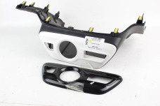 Накладка торпедо Toyota Prius (ZVW51) 2015-2018 5884147040 (74784)