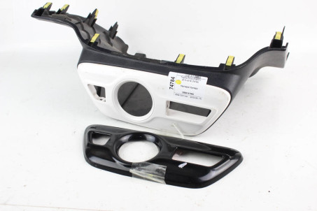 Накладка торпедо Toyota Prius (ZVW51) 2015-2018 5884147040 (74784)