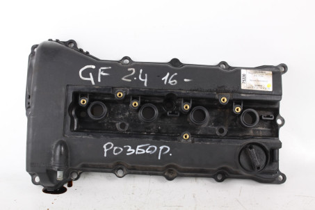 Крышка клапанная 2.4-2.0 Mitsubishi Outlander (GF) 2012- 1035B090 (75220)