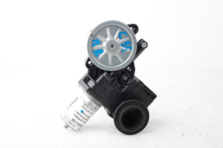 Моторчик склопідіймача передній правий Toyota Camry 55 USA 2015-2018 8571006260 (75428)