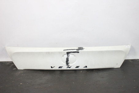 Накладка крышки багажника под камеру Toyota Venza (AV10) 2008-2017 768010T050A0 (75559)