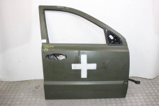 Дверь передняя правая Kia Sorento (BL) 2002–2009 760043E111 (75563)