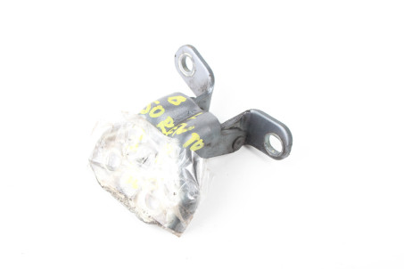 Петля двері задньої правої верх Kia Sorento (BL) 2002–2009 793403E000 (75595)