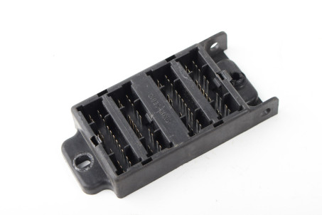 Блок контактов Kia Sorento (BL) 2002–2009 913103E810 (75605)