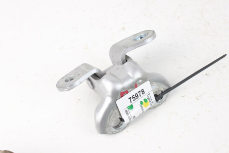 Петля двери передней левой низ Toyota Corolla E21 (E210) 2019-2024 6874002050 (75978)