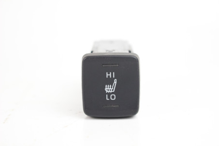 Кнопка підігріву пассажира Toyota Corolla E21 2019-2024 8475102080 (76010)