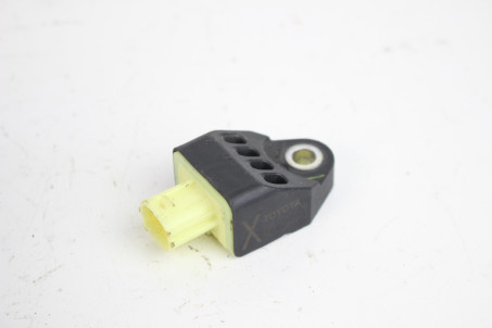 Датчик удара боковой USA Toyota RAV-4 III 2005-2012 898310R020 (76202)