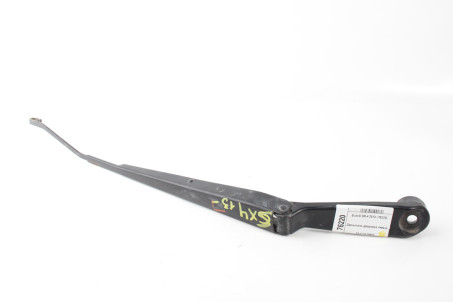 Держатель дворника левый Suzuki SX-4 s-cross 2013- 3831061M00 (76220)