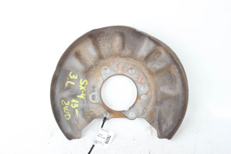 Щиток заднього гальмівного диска лівий 2WD Suzuki SX-4 s-cross 2013- 5562172L00 (76310)