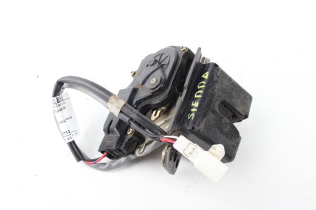 Замок кришки багажника Toyota Sienna (XL20) 2003-2009 6911008020 (76449)