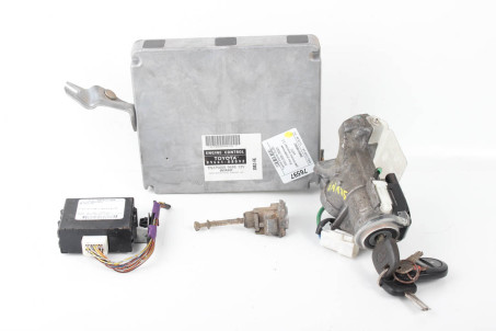 Блок управления двигателем комплект 3.3 АКПП Toyota Sienna (XL20) 2003-2009 8966108092 (76597)