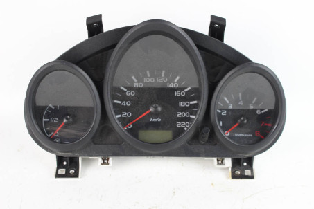 Щиток приборов 1.1-1.3 МКПП Mitsubishi Colt (Z30) 2004-2012 MR951770 (76605)