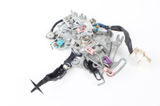 Механізм замків задніх правих дверей Toyota Sienna (XL20) 2003-2009 6960308060 (76610)