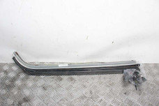 Направляющая двери задня правая нижняя Toyota Sienna (XL20) 2003-2009 6830308030 (76749)