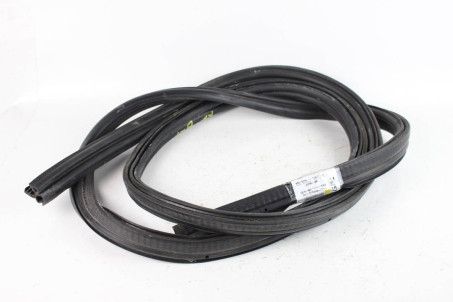 Ущільнювач кришки багажника 3D Mitsubishi Colt (Z30) 2004-2012 MR959343 (76757)