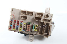 Блок запобіжників сервіс USA Toyota Camry 30 (XV30) 2001-2006 8273006150 (76793)