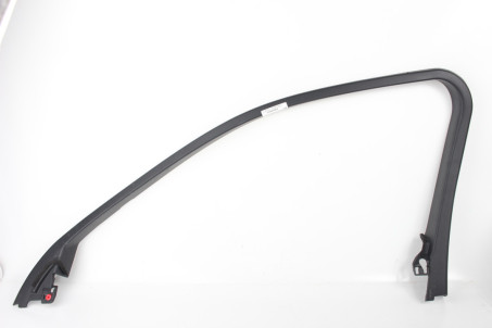 Накладка внутр. рамки двери передняя правая Lexus UX (ZA10) 2018- 6766376020C0 (77080)