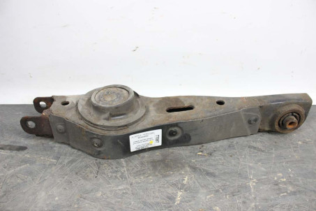 Рычаг задний поперечный нижний (задний) правый Hyundai Santa Fe (DM) 2012-2018 552202W150 (77097)