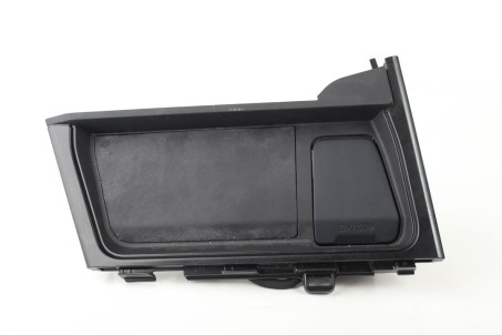 Накладка консоли центральной с розеткой Lexus UX (ZA10) 2018- 5881376010 (77099)