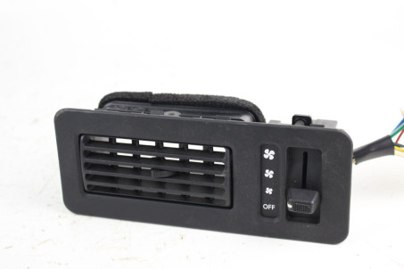 Дефлектор задній 3-й ряд RH Hyundai Santa Fe (DM) 2012-2018 979802W000RYN (77190)