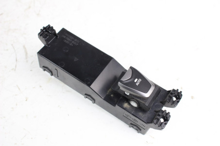 Кнопка склопідіймача одиночна Hyundai Santa Fe (DM) 2012-2018 935802W500 (77495)