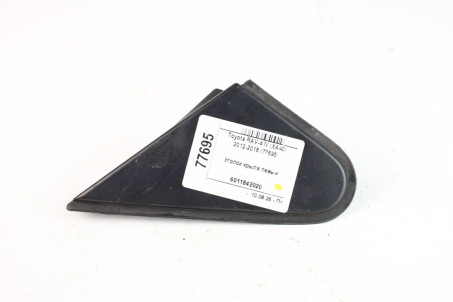 Куточок крила лівий Toyota RAV-4 IV (XA40) 2012-2018 6011842020 (77695)