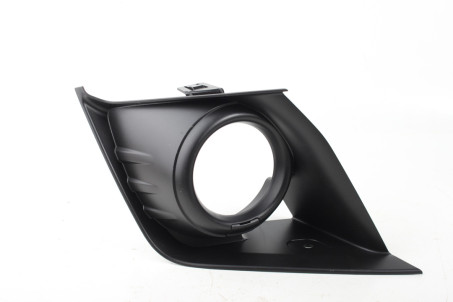 Накладка ПТФ левая новая оригинал Mitsubishi ASX 2010-2022 8321A767 (77868)