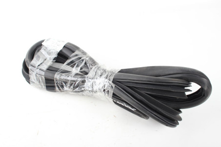 Ущільнювач двері передньої правої Kia Sorento (XM) 2009–2015 821202P000 (78558)