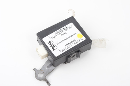 Блок керування дверима Toyota Camry 30 (XV30) 2001-2006 89741AA020 (79088)